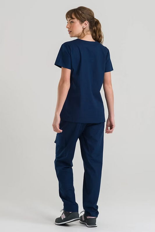 Anastasia — Uniforme con pantalón encauchado
