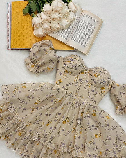 Odette — Vestido mini con volantes