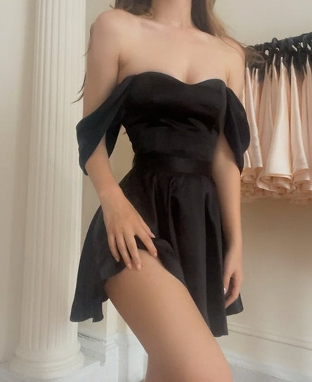 Taylor | Caitlyn — Falda mini