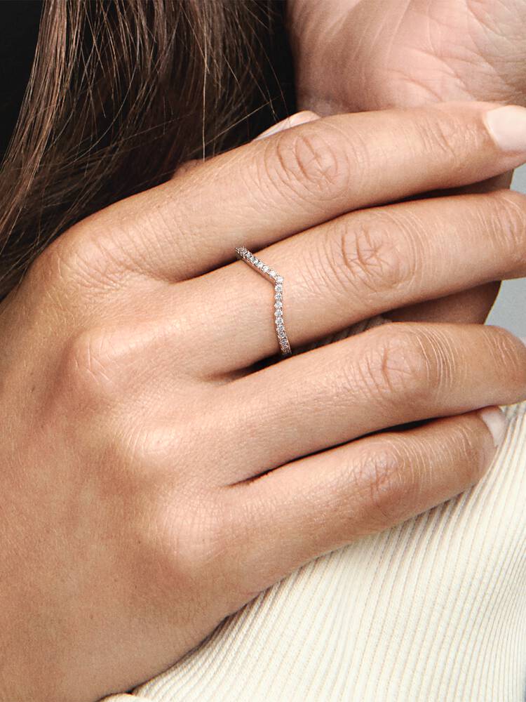 Anillo oro rosa con circonitas
