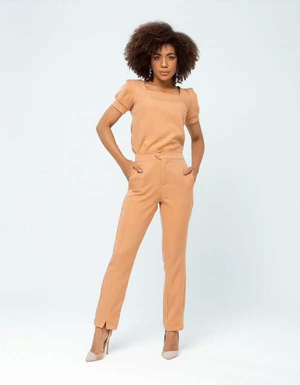 Adriana — Uniforme con pantalón encauchado