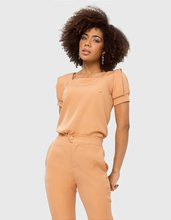 Adriana — Uniforme con pantalón encauchado
