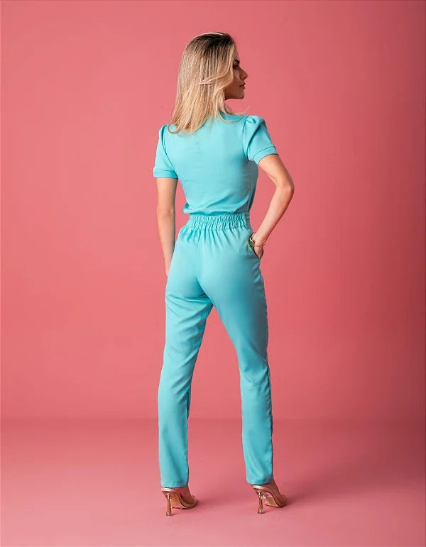 Aina — Uniforme con pantalón encauchado