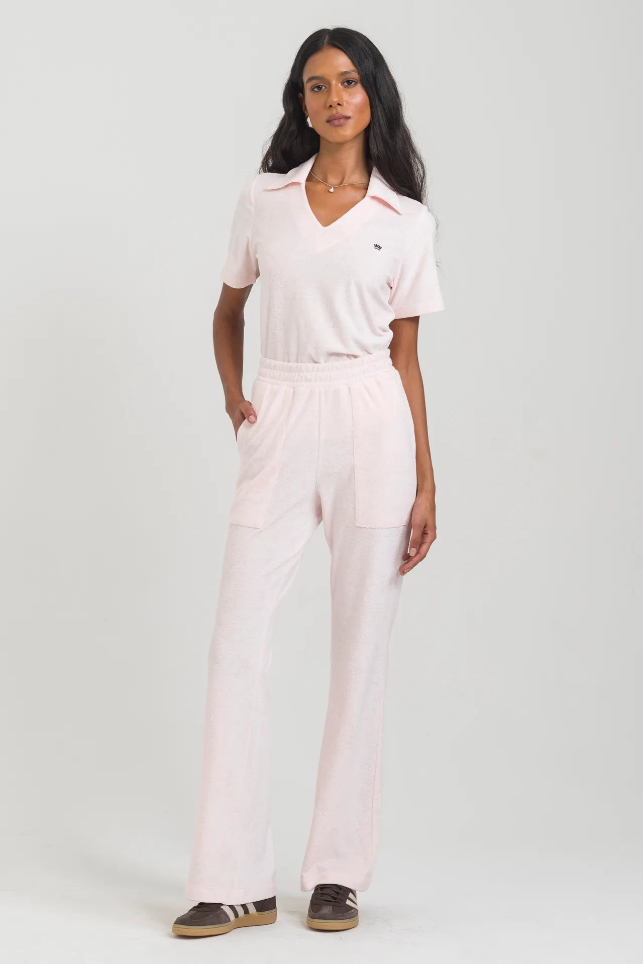 Alba — Uniforme con pantalón encauchado