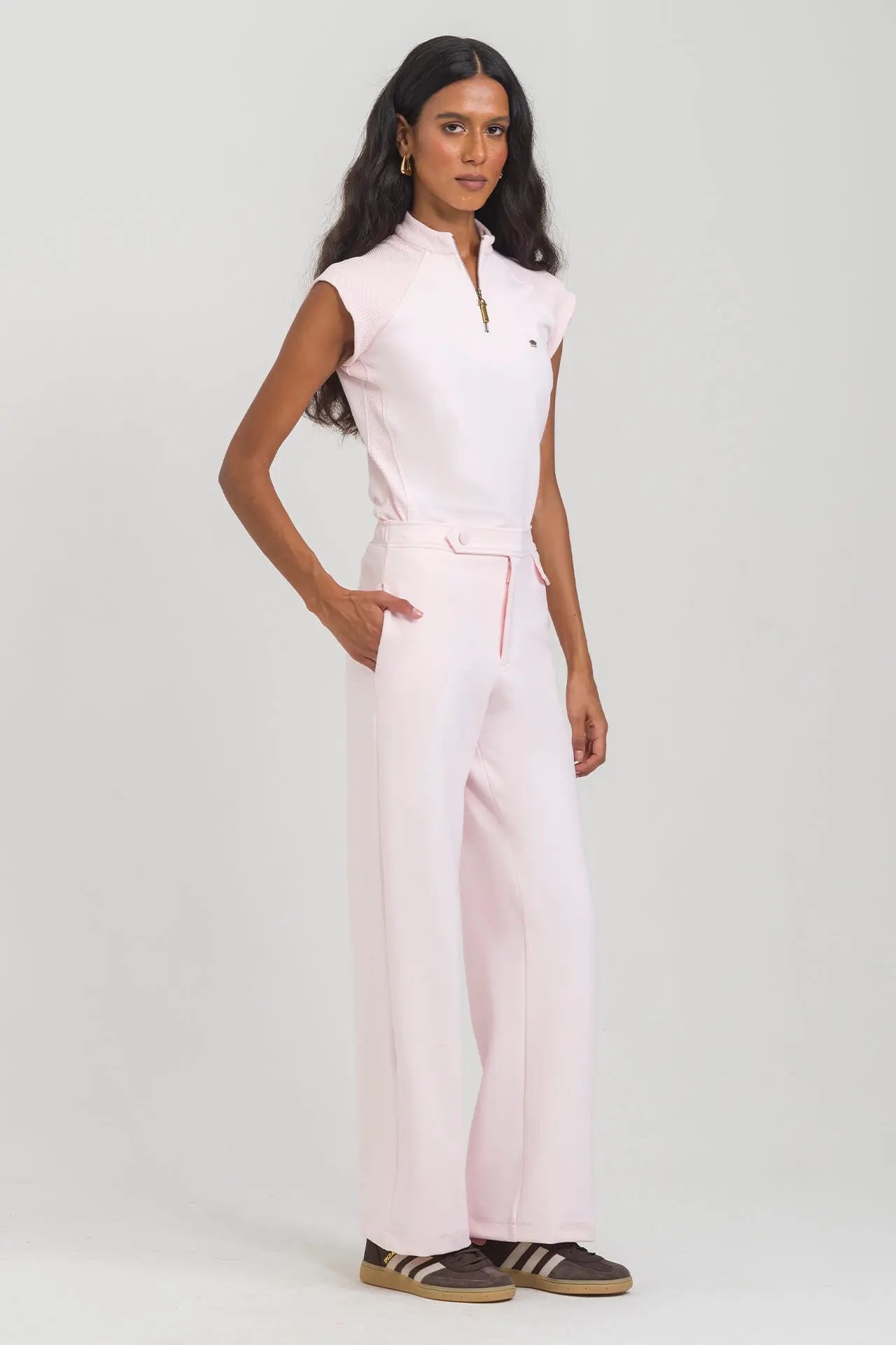 Anahí — Uniforme con pantalón encauchado