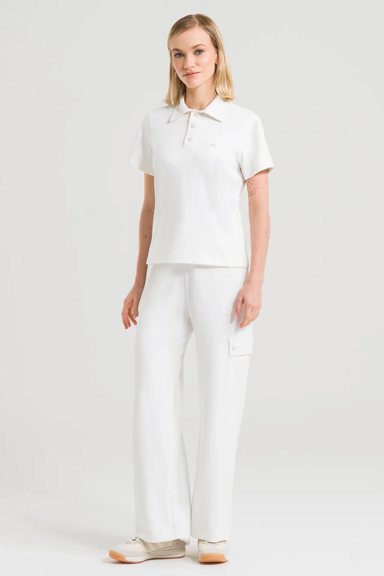 Anais — Uniforme con pantalón encauchado