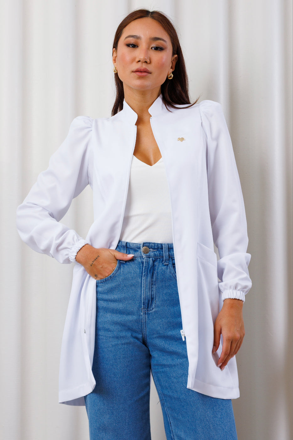 Ángela — Bata con mangas encauchadas