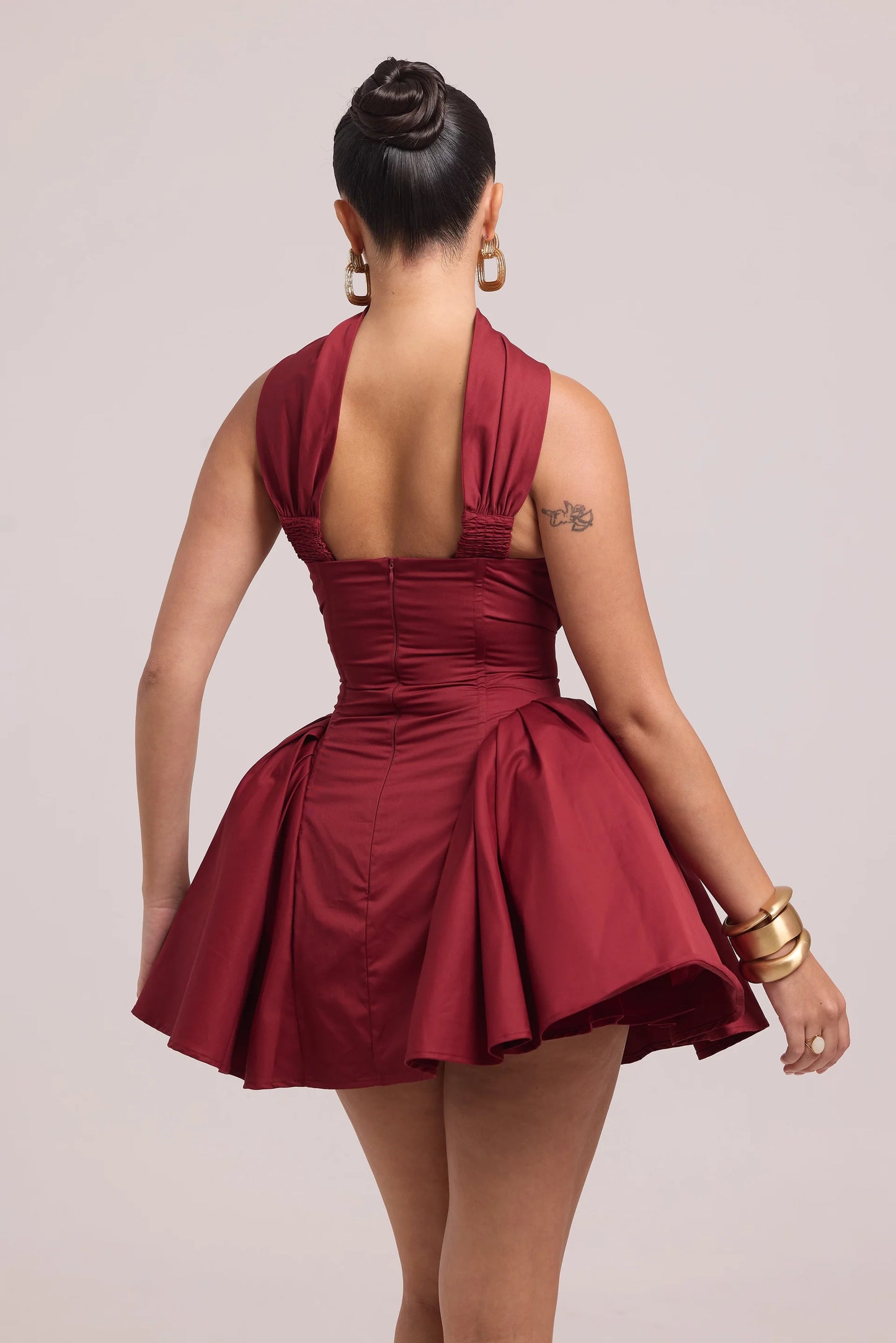 Tess — Vestido mini con volantes