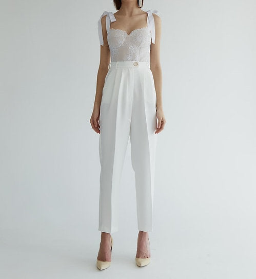 Blaire — Conjunto: blazer, croptop con lazos y pantalón