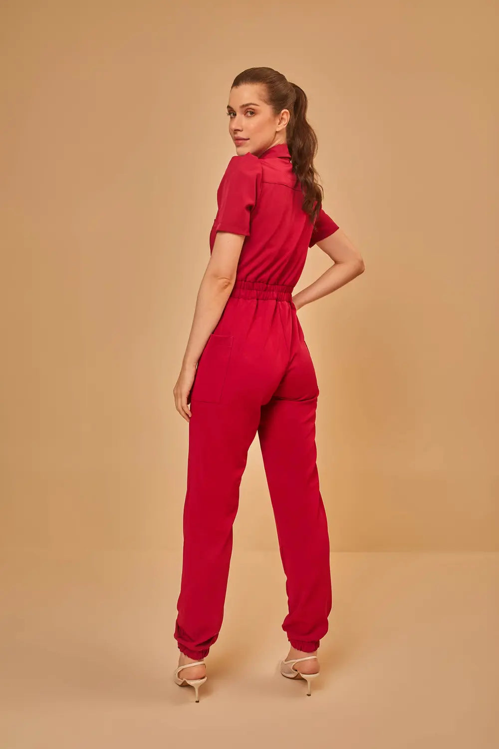Elizabeth — Uniforme enterizo con pantalón encauchado y lazo