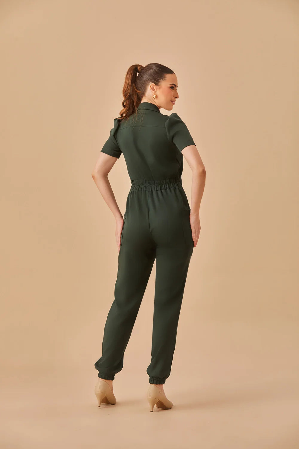 Elizabeth — Uniforme enterizo con pantalón encauchado y lazo