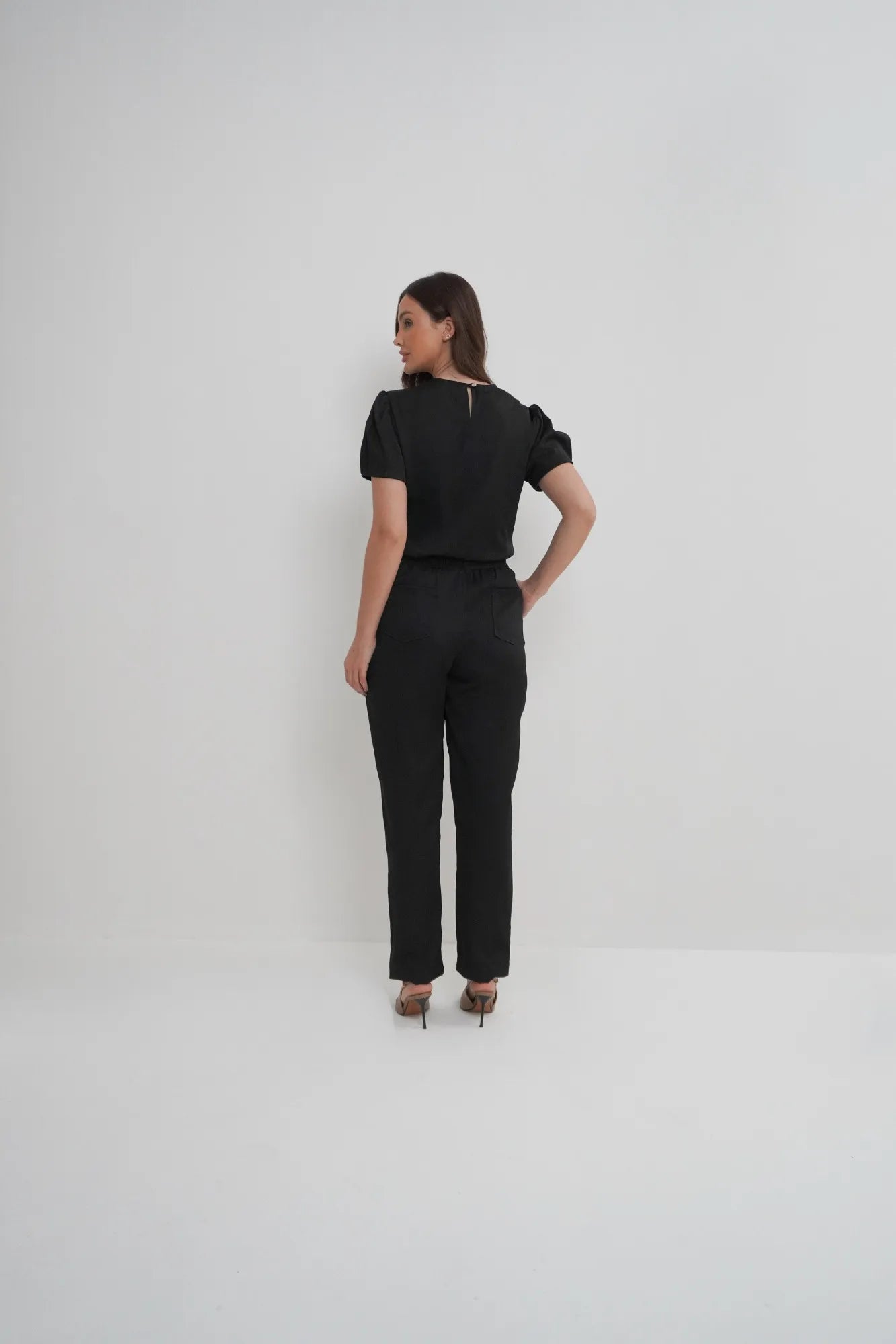 Érica — Uniforme con pantalón encauchado