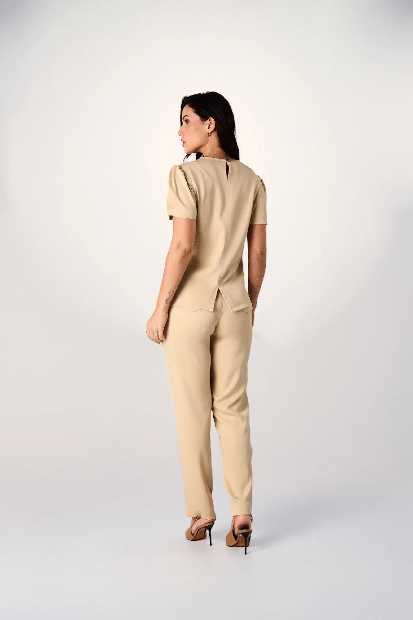Érica — Uniforme con pantalón encauchado