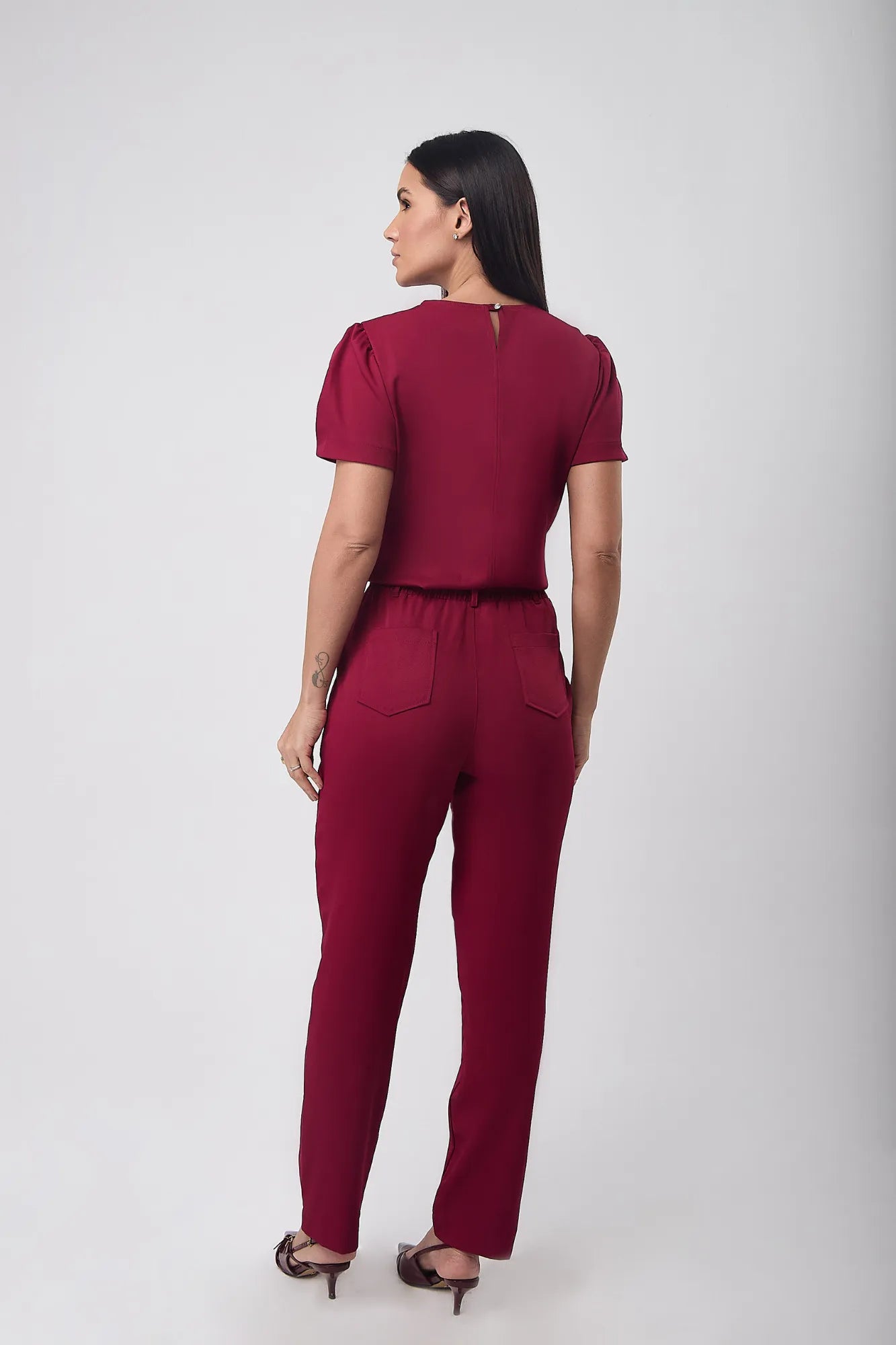 Érica — Uniforme con pantalón encauchado