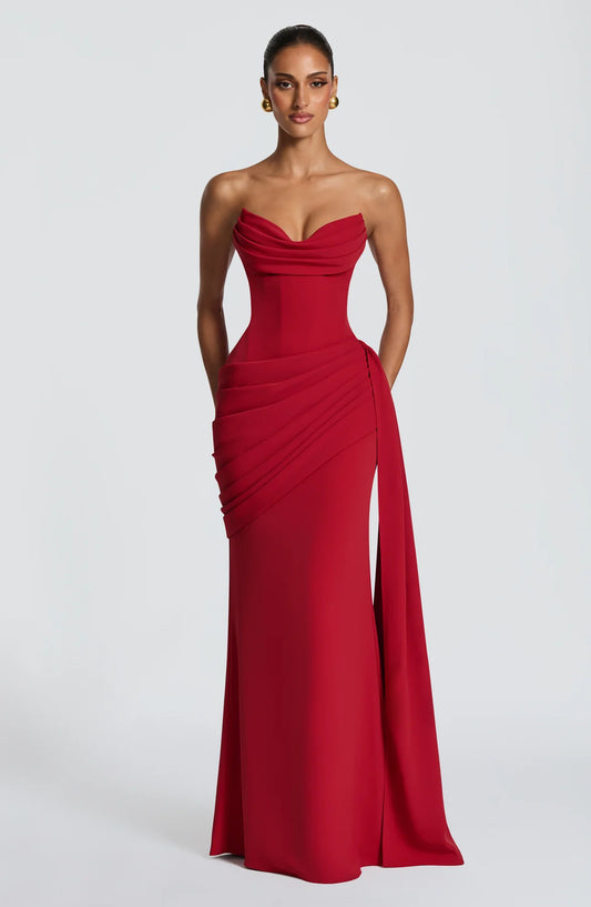 Indira — Vestido maxi corset con cola lateral