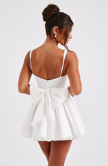 Jacqueline — Vestido mini con moño