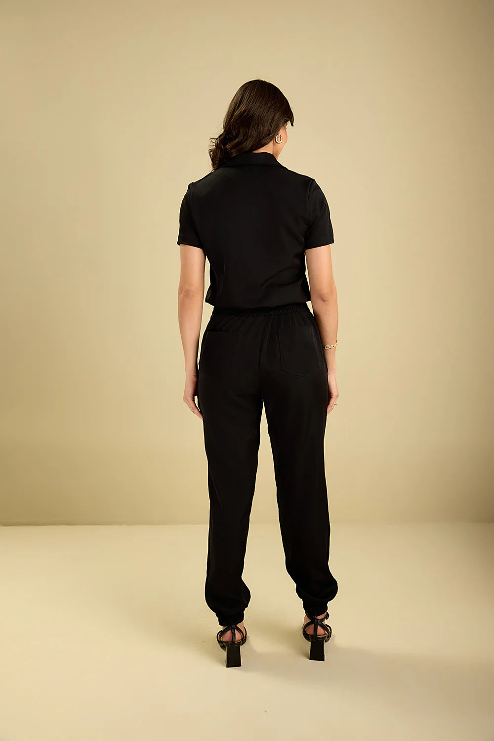 Jessica — Uniforme encauchado