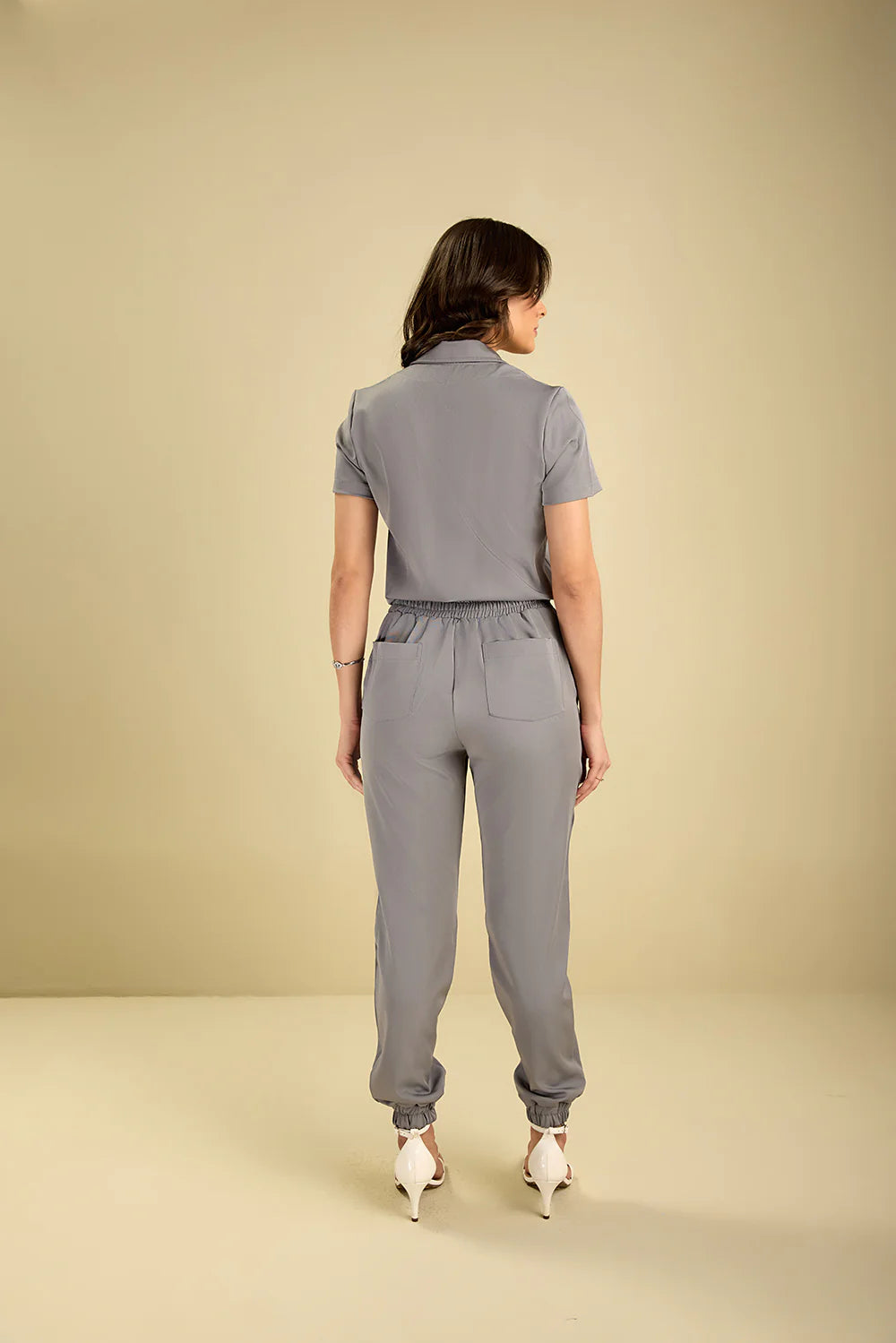 Jessica — Uniforme encauchado
