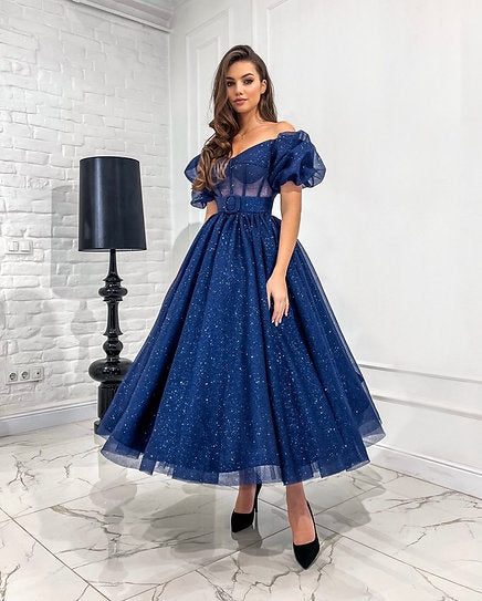 Lenna — Vestido midi corset con mangas abullonadas y cinturón