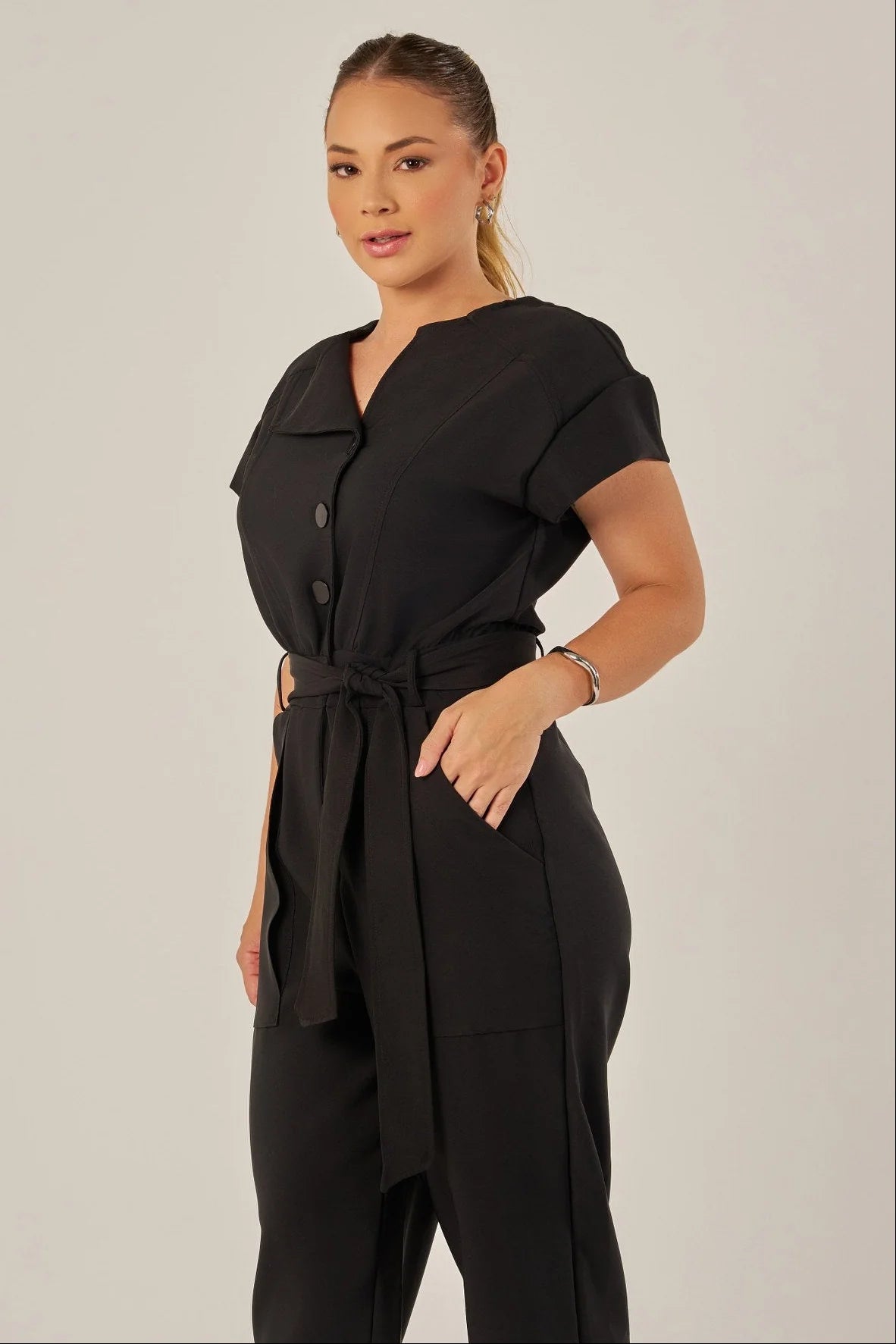 Lucy — Uniforme enterizo con lazo