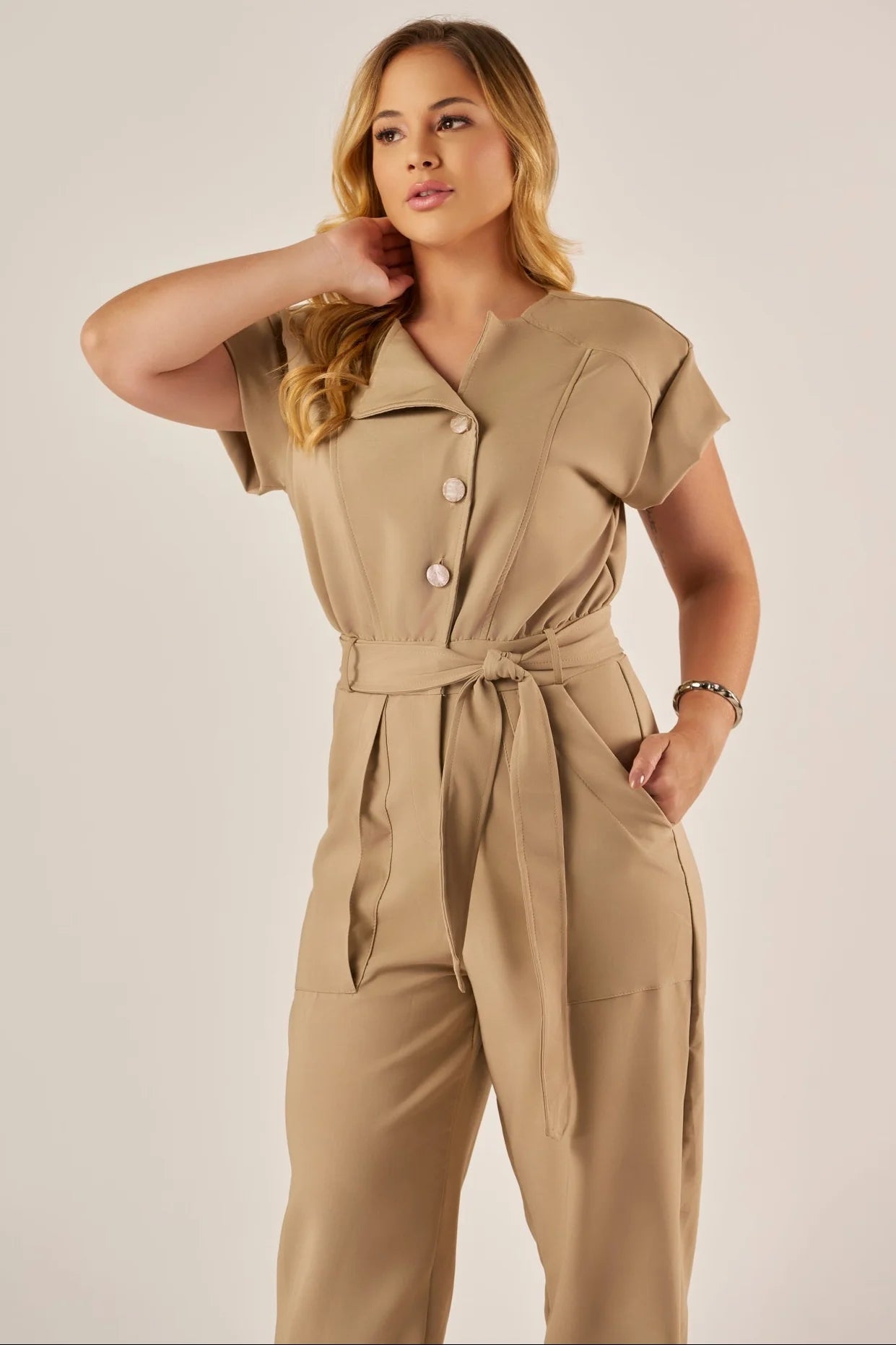 Lucy — Uniforme enterizo con lazo