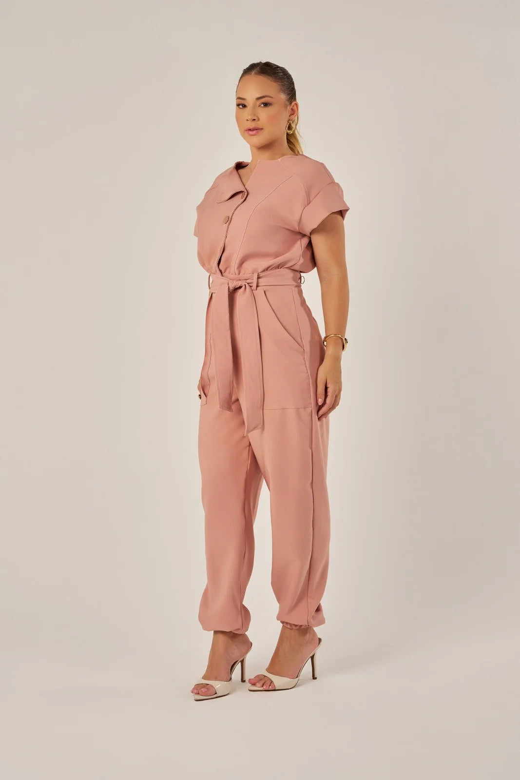Lucy — Uniforme enterizo con lazo