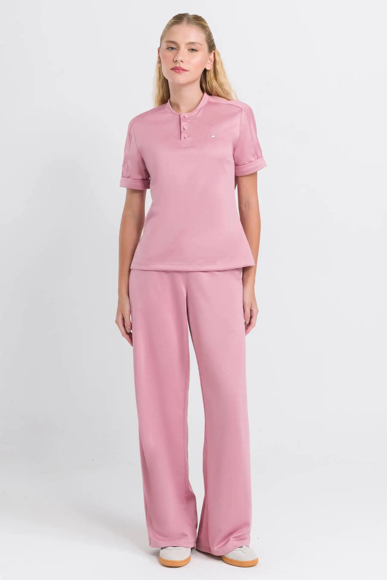 Mahra — Uniforme con pantalón encauchado