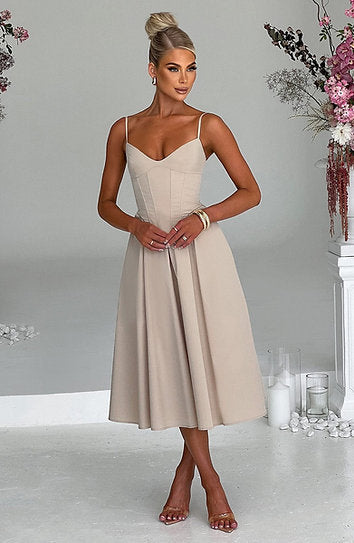 Marcelline — Vestido midi corset