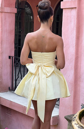 Mila — Vestido mini con lazo