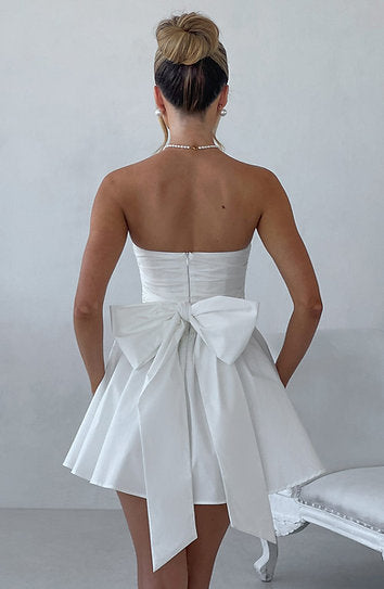 Mila — Vestido mini con lazo