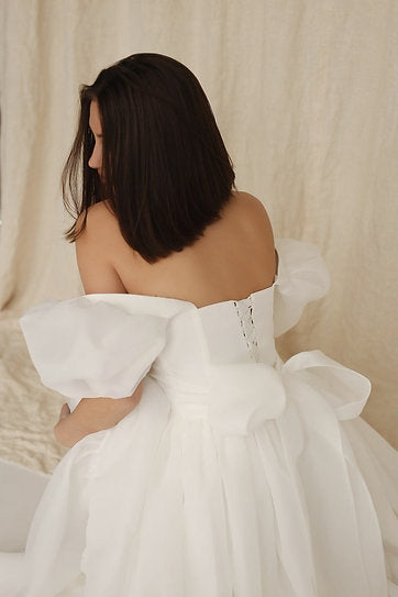Mousseline — Vestido maxi corset con mangas abullonadas y lazo