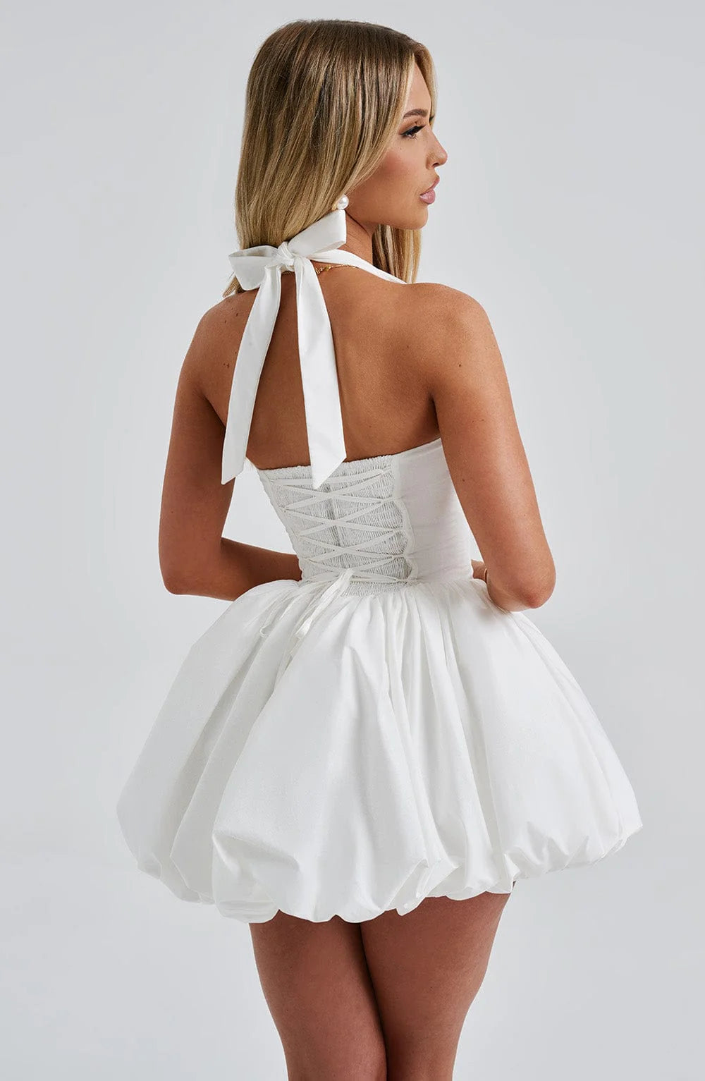 Rebecca — Vestido mini corset falda globo con lazo