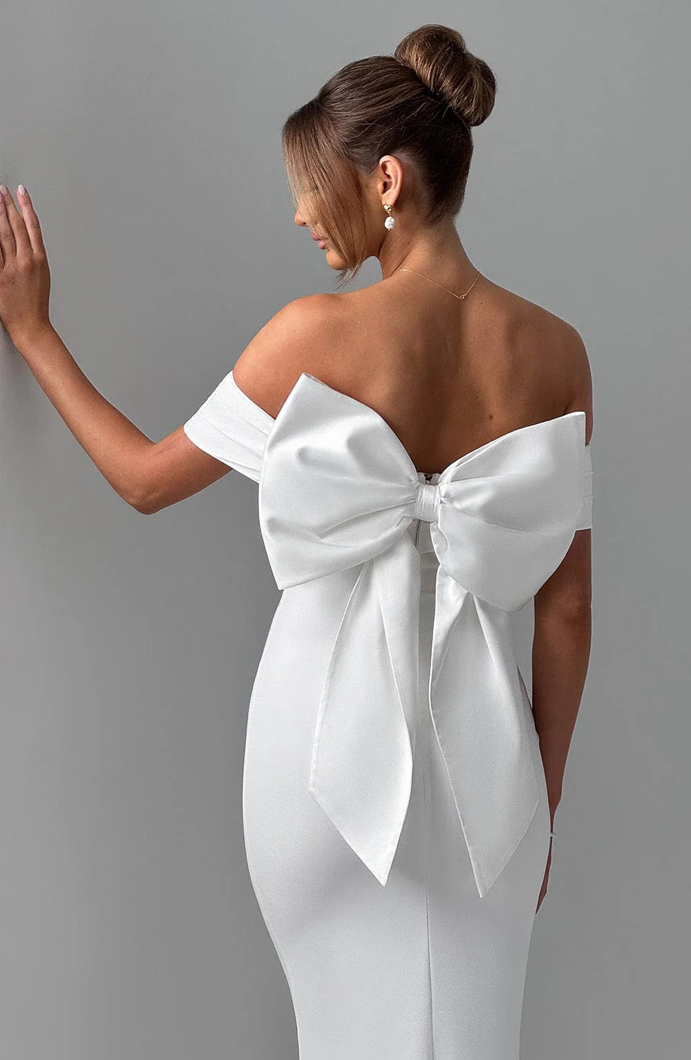 Regina — Vestido maxi con moño