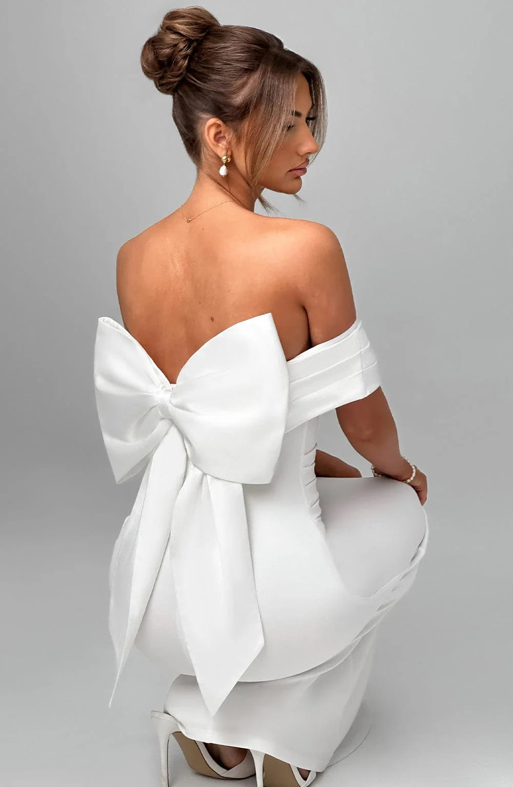 Regina — Vestido maxi con moño