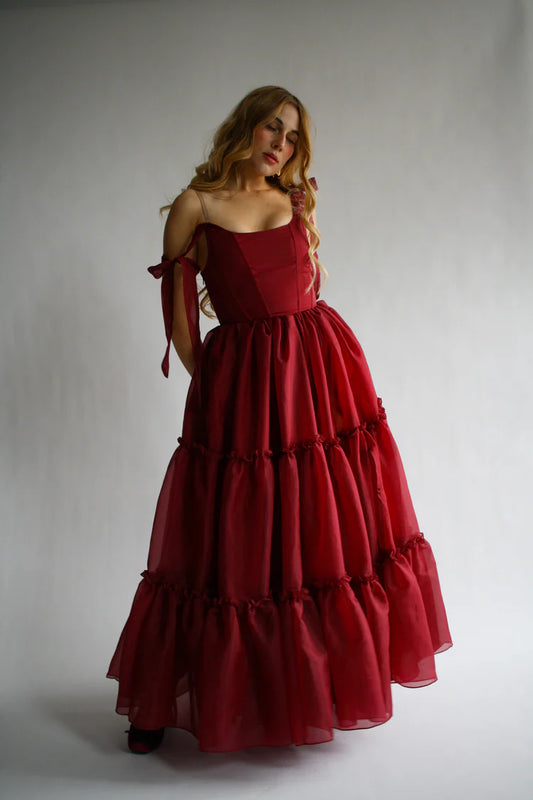 Saffira — Vestido maxi corset con volantes y lazos