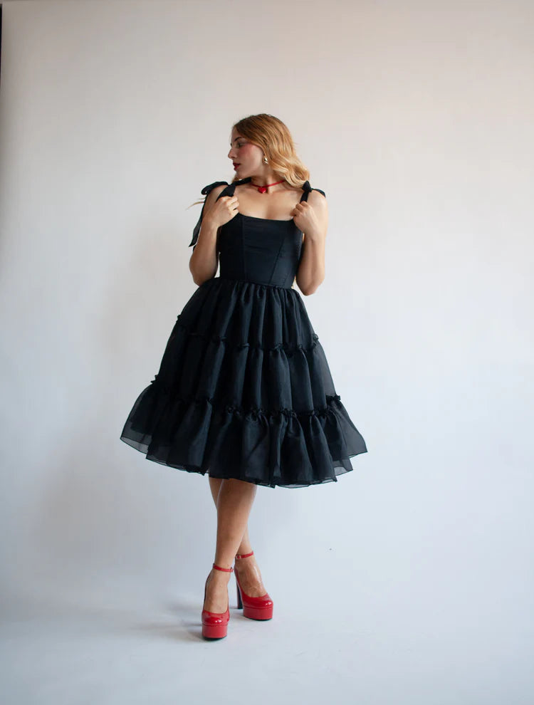 Saffira — Vestido midi corset con volantes y lazos