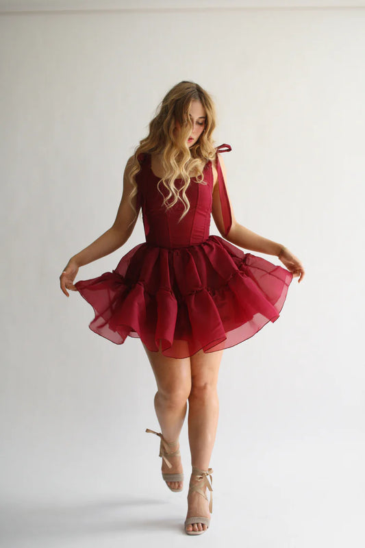 Saffira — Vestido mini corset con volantes y lazos