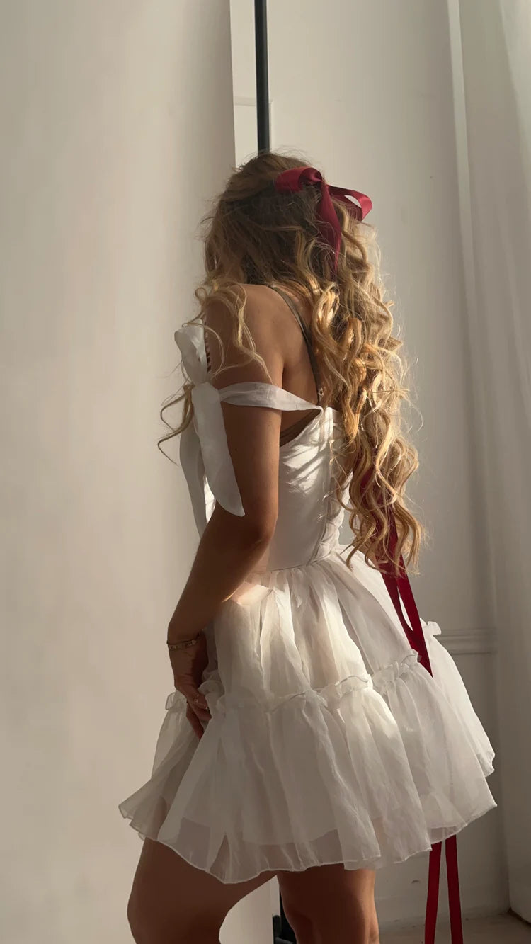 Saffira — Vestido mini corset con volantes y lazos
