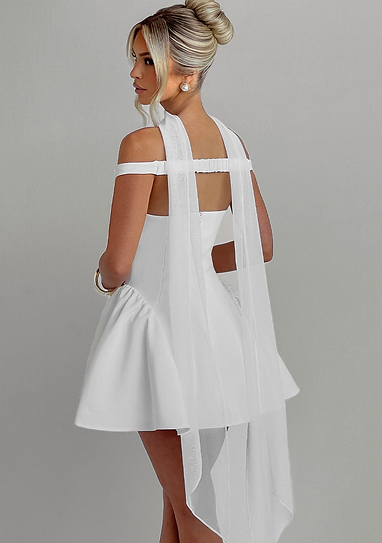 Sally — Vestido mini con volantes
