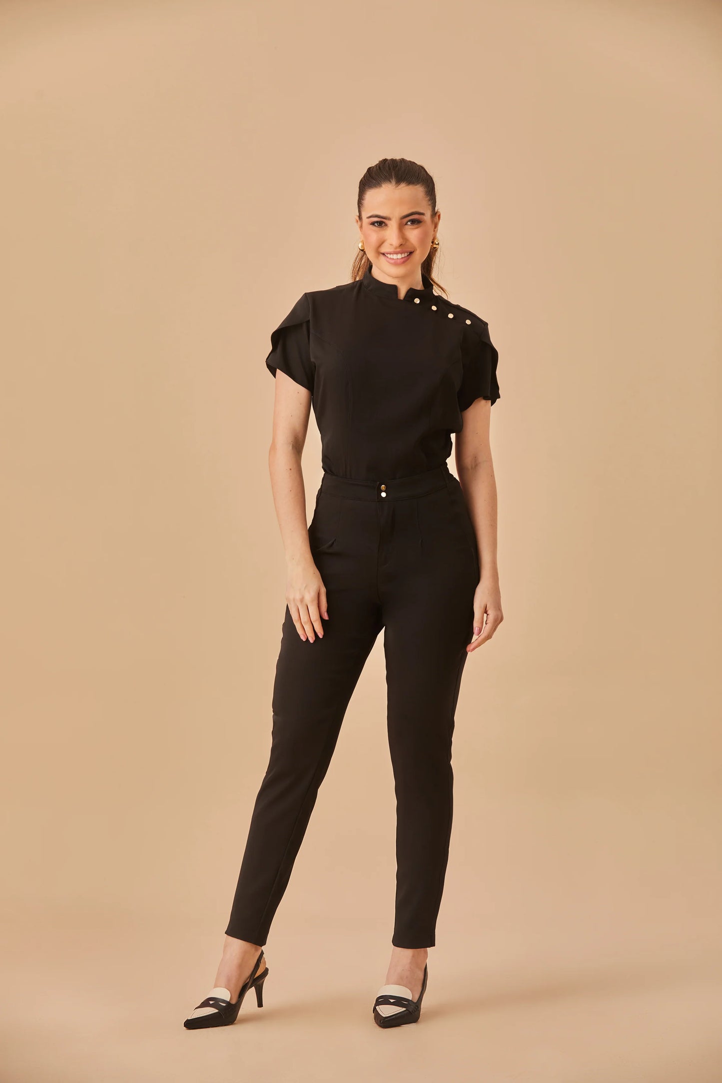 Sara — Uniforme encauchado