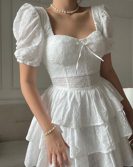 Sasha — Vestido mini con volantes