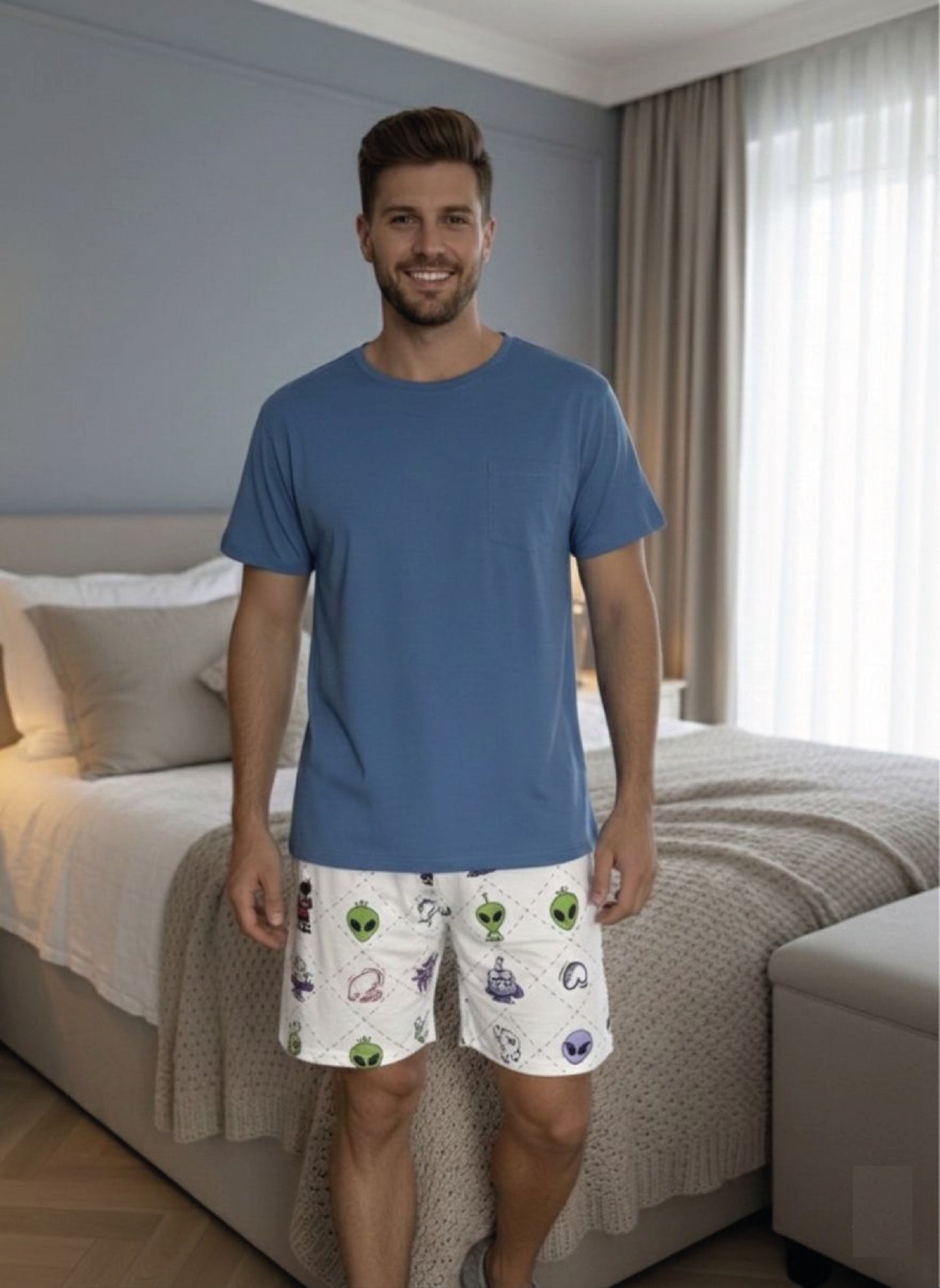 Set de pijama: bermuda y camisa