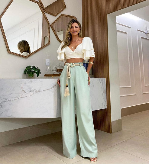 Solene — Conjunto: blusa con volantes y pantalón bota ancha