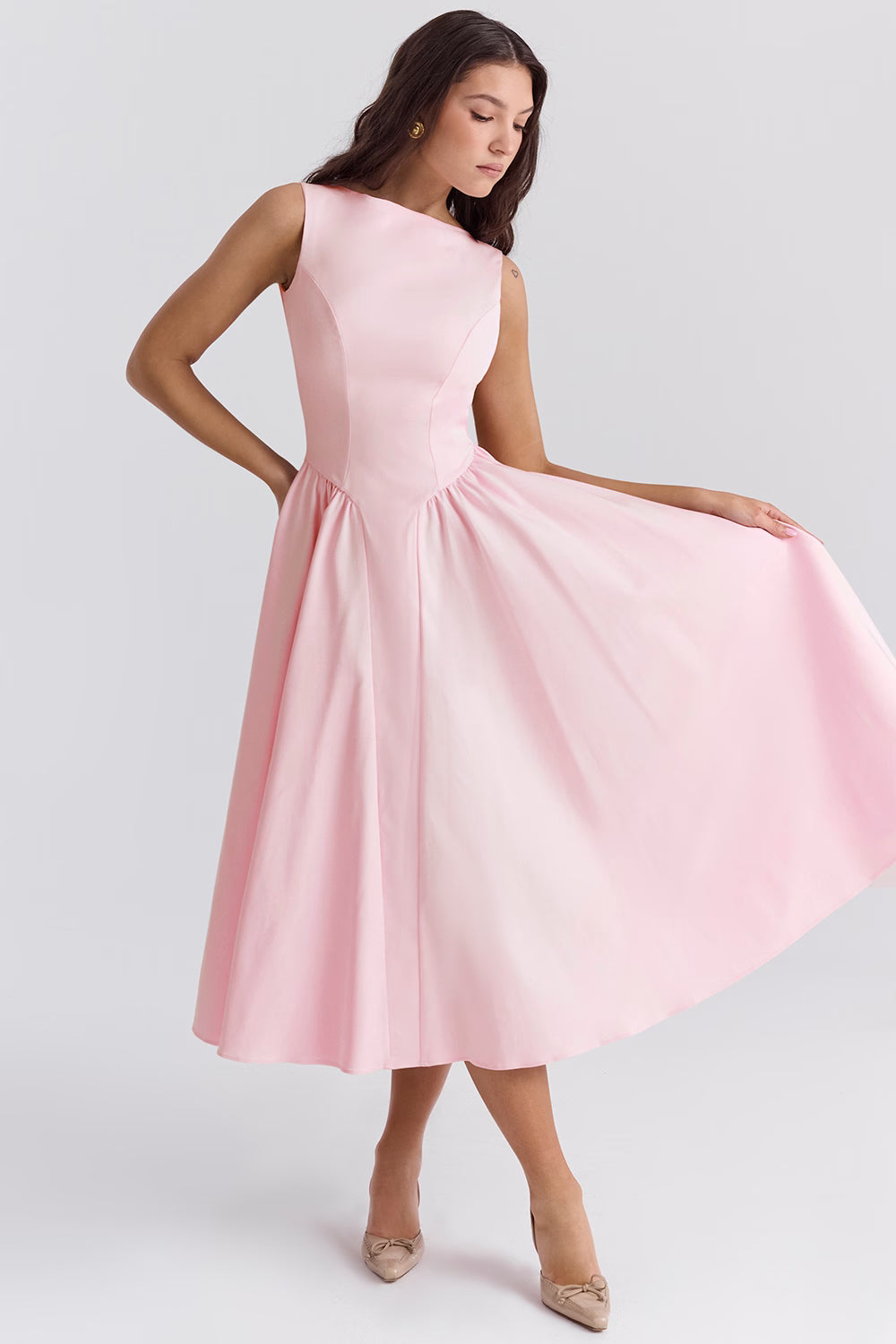 Susana — Vestido midi con espalda descubierta