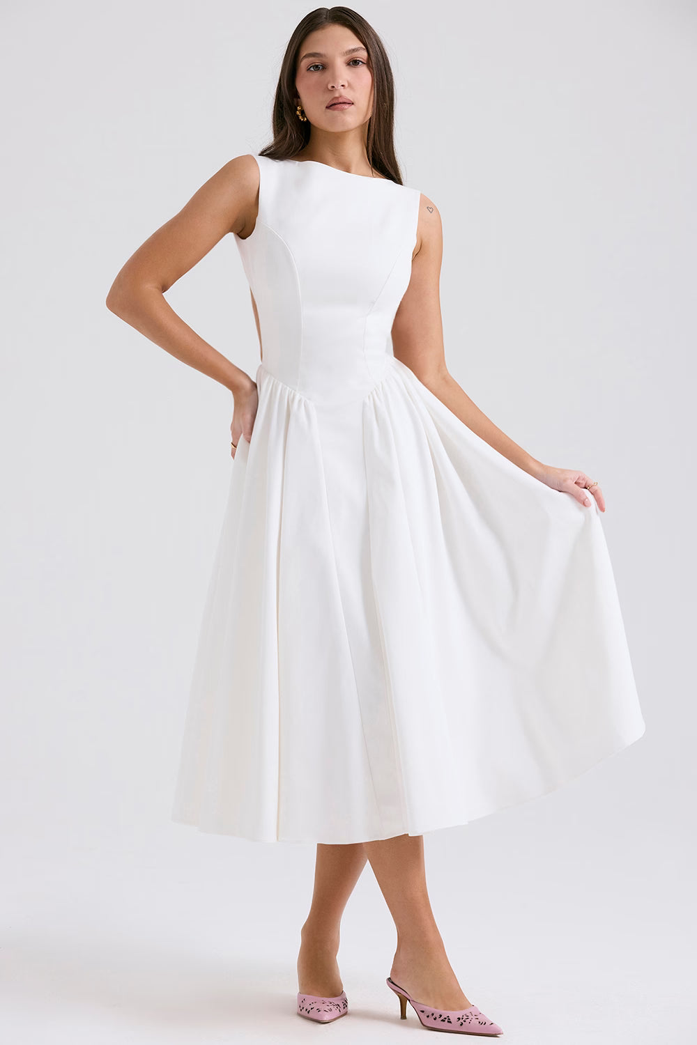 Susana — Vestido midi con espalda descubierta