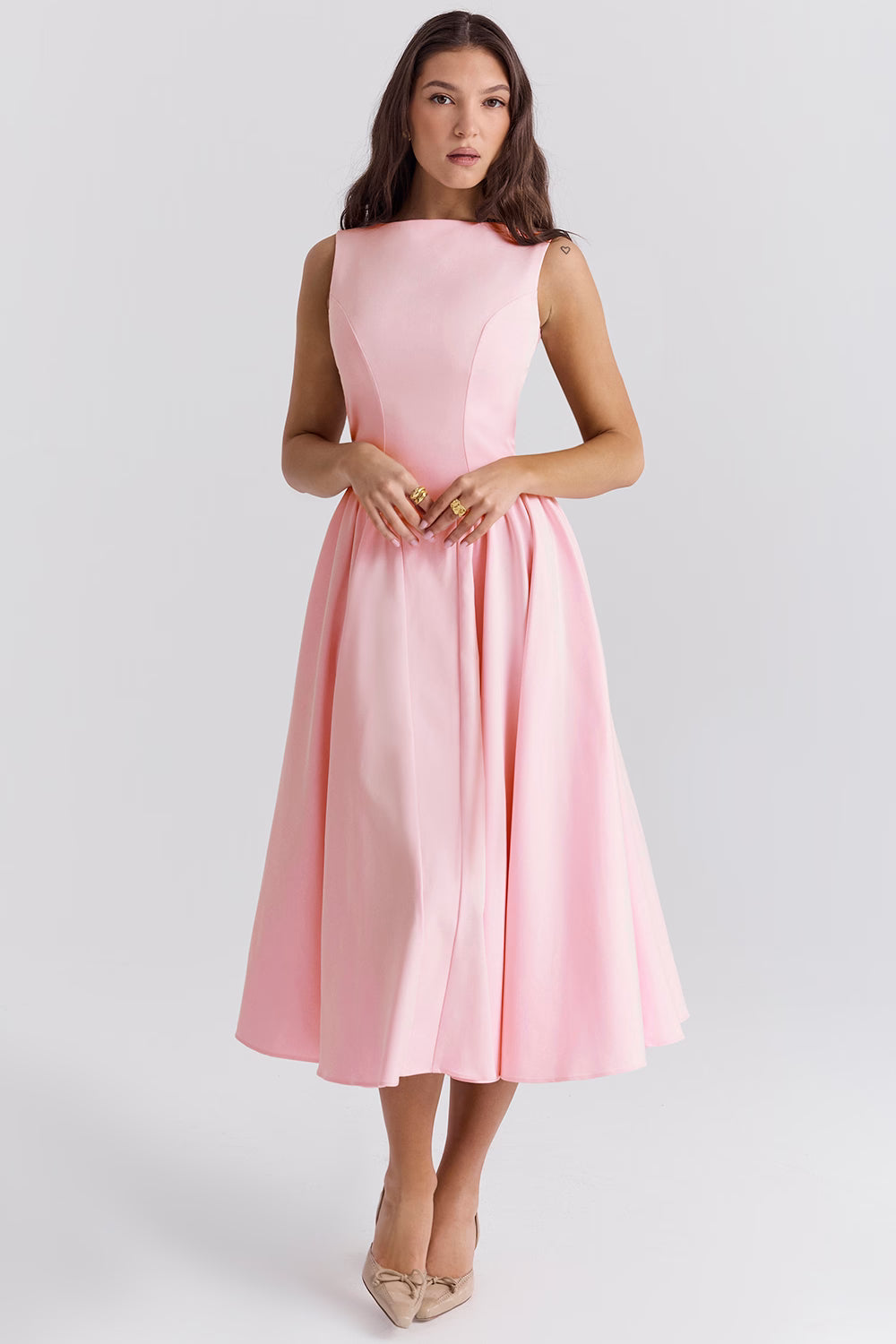 Susana — Vestido midi con espalda descubierta