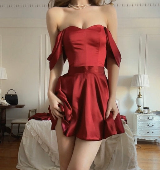 Taylor | Caitlyn — Falda mini