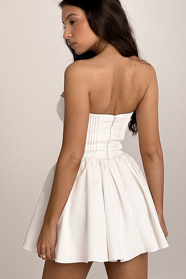 Valeria — Vestido mini strapless