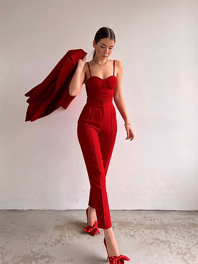 Vivenne — Conjunto: blazer, croptop encauchado y pantalón