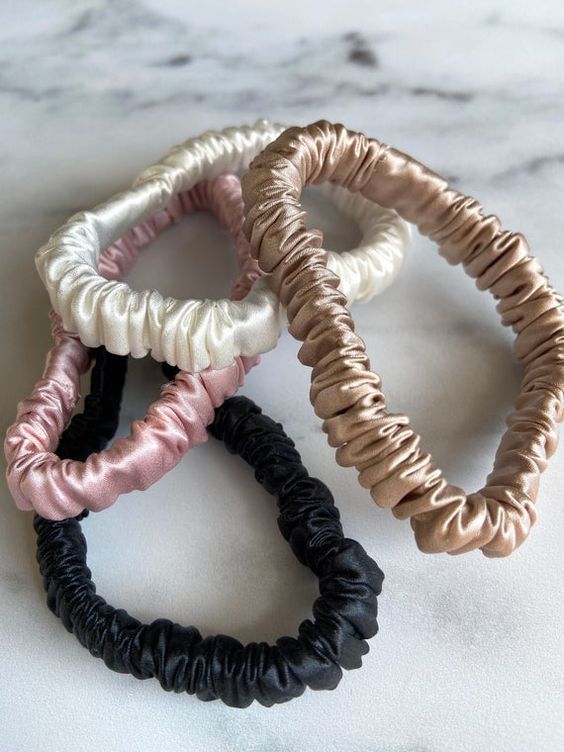 Scrunchie delgada